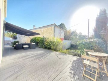 1 - Aigrefeuille-d'Aunis, House