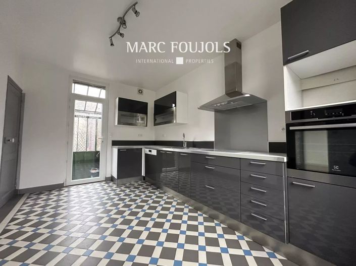 Image No.1-2 Bed House for sale