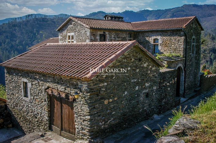 Image No.1-7 Bed House for sale