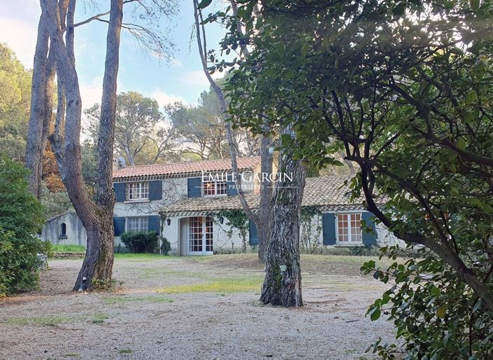 Image No.1-6 Bed House for sale