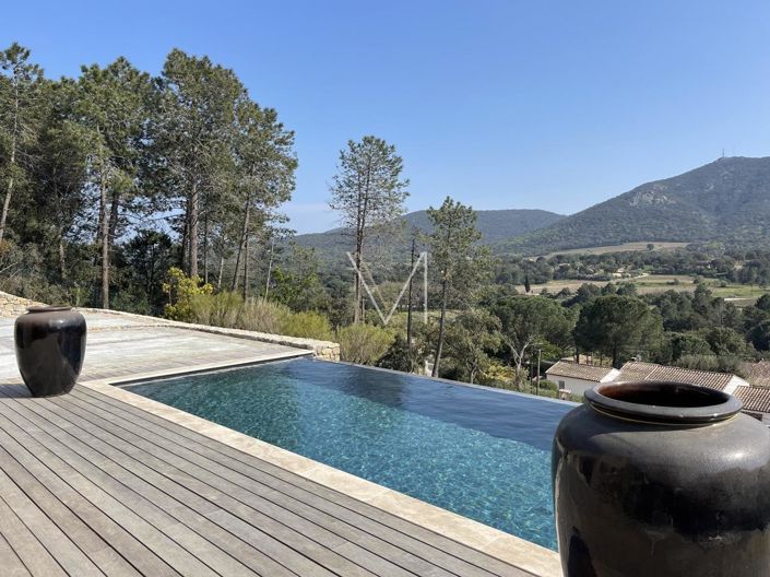 Image No.1-4 Bed House for sale