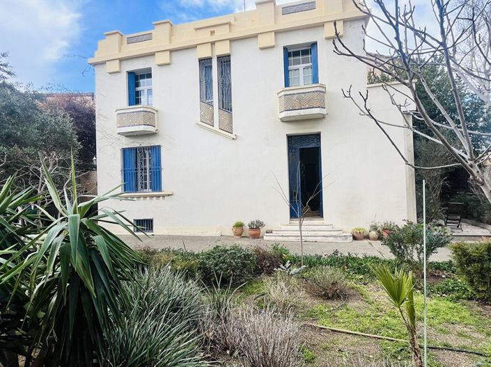 Image No.1-5 Bed House for sale