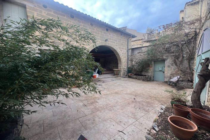 Image No.1-4 Bed House for sale