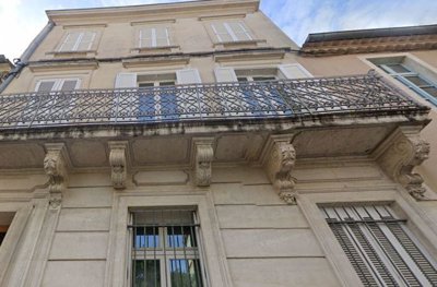 1 - Nîmes, House