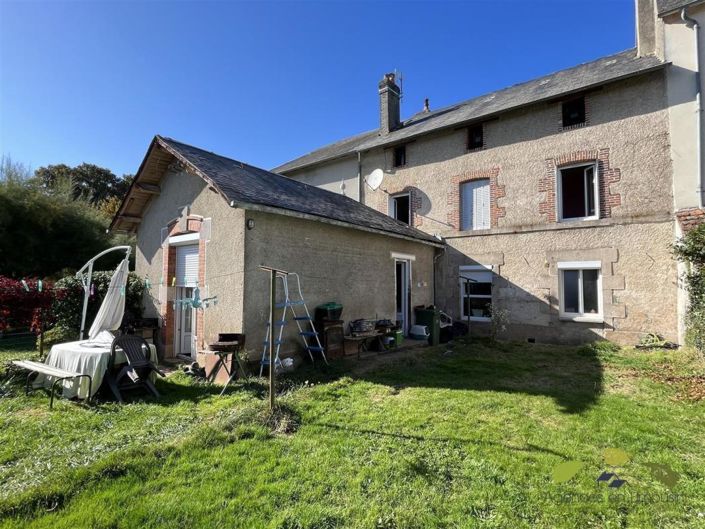 Image No.1-Maison de 4 chambres à vendre à La Jonchère-Saint-Maurice