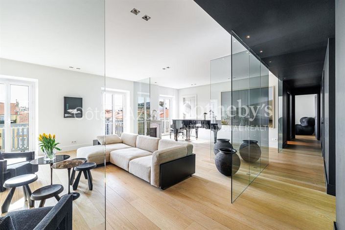 Image No.1-4 Bed Apartment for sale
