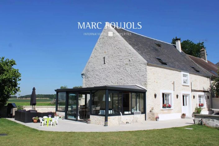 Image No.1-6 Bed House for sale