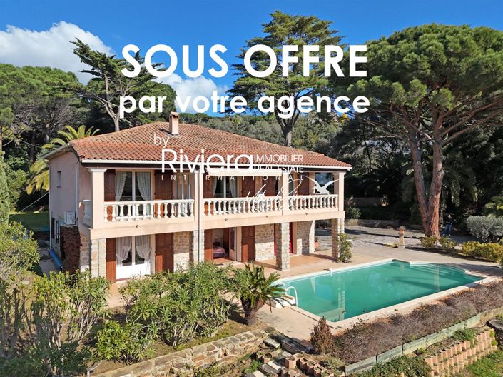 Image No.1-Maison de 5 chambres à vendre à Cavalaire-sur-Mer
