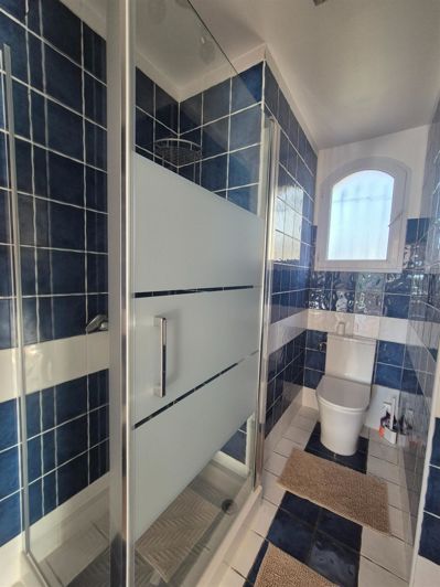 Image No.9-3 Bed House for sale