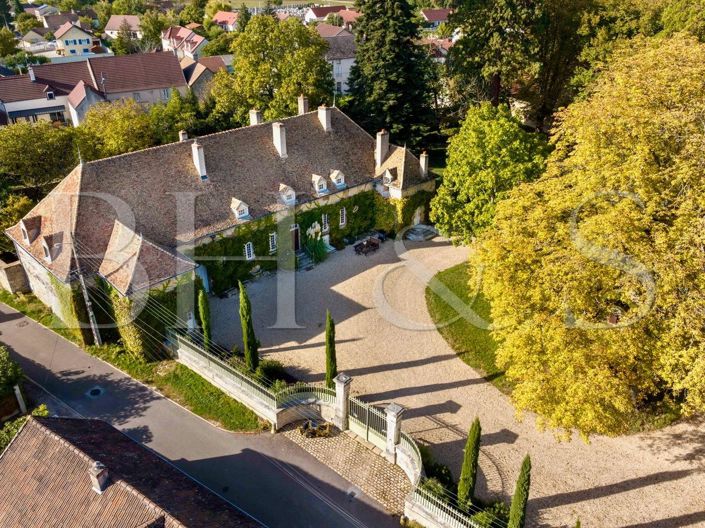 Image No.1-Propriété de 6 chambres à vendre à Beaune