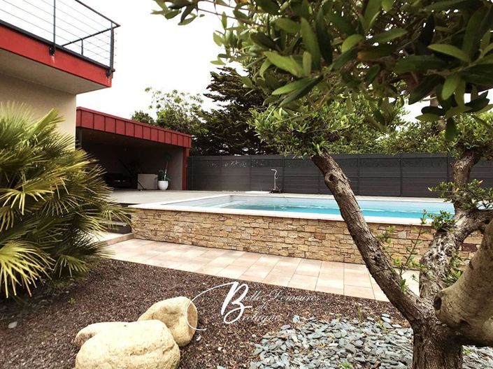 Image No.4-5 Bed House for sale