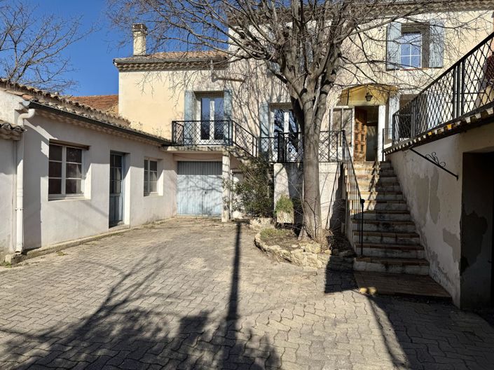 Image No.1-3 Bed House for sale