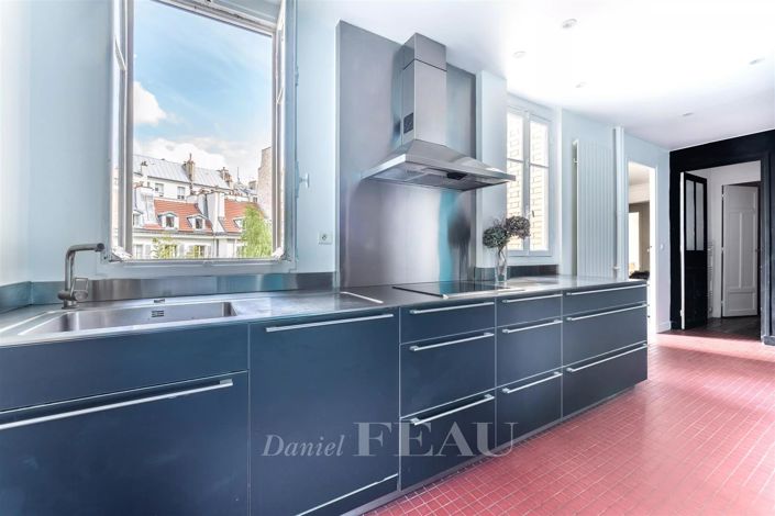 Image No.1-5 Bed Apartment for sale