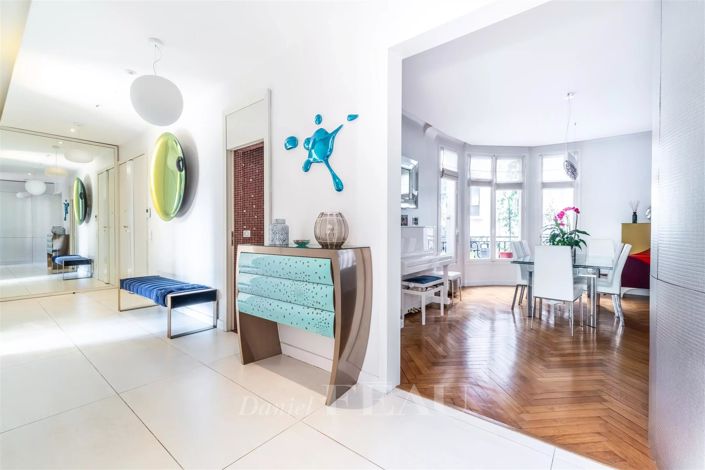 Image No.14-3 Bed Apartment for sale