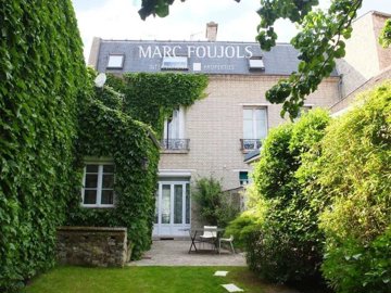1 - Senlis, House
