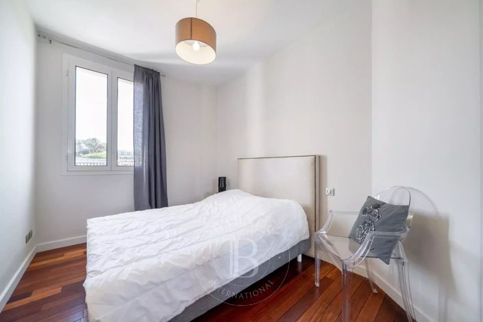 Image No.13-3 Bed Apartment for sale