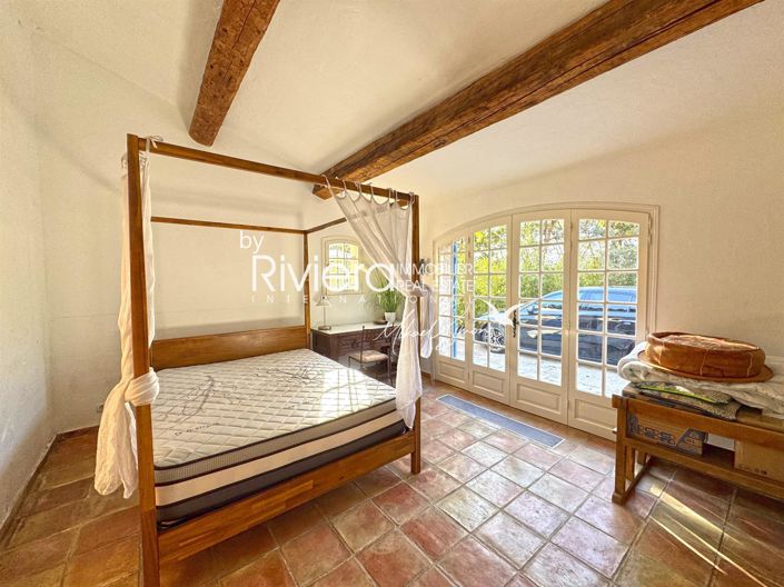 Image No.12-4 Bed House for sale