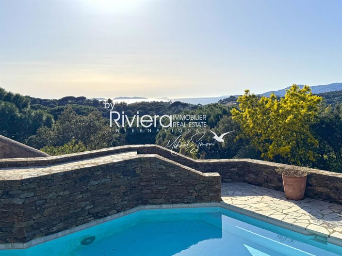 Image No.17-4 Bed House for sale