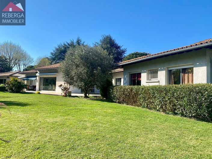 Image No.1-4 Bed House for sale