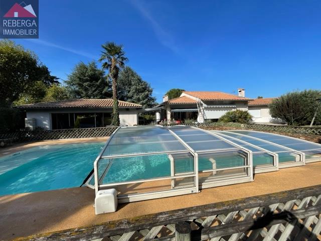 Image No.2-4 Bed House for sale