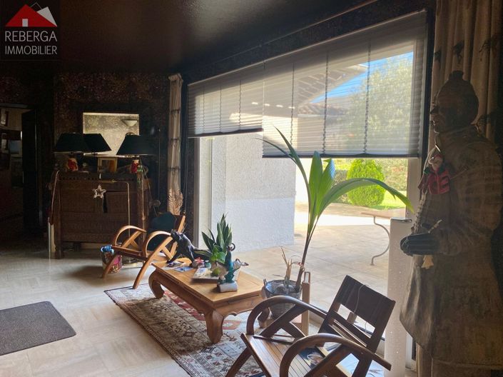 Image No.20-4 Bed House for sale