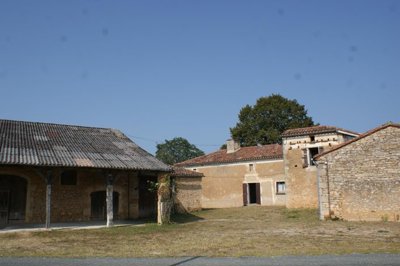 1 - Cuzorn, House