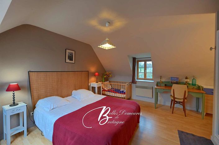 Image No.13-5 Bed House for sale