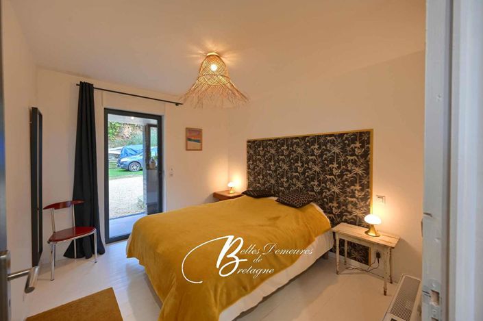 Image No.17-5 Bed House for sale