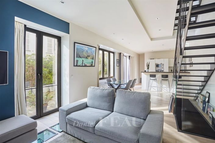 Image No.1-4 Bed House for sale