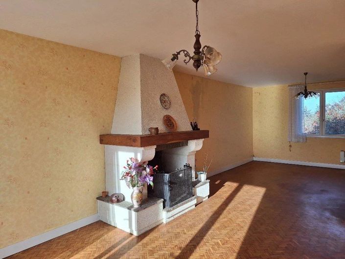 Image No.9-4 Bed House for sale