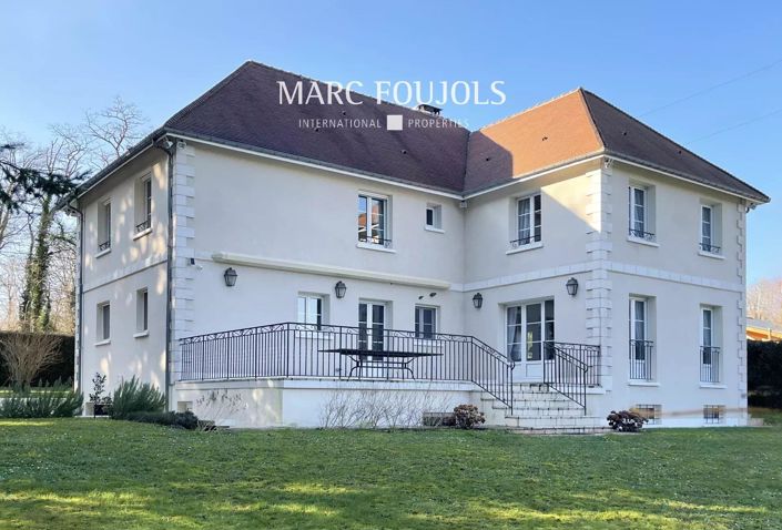 Image No.1-5 Bed House for sale