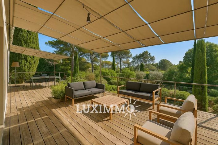 Image No.2-4 Bed House for sale