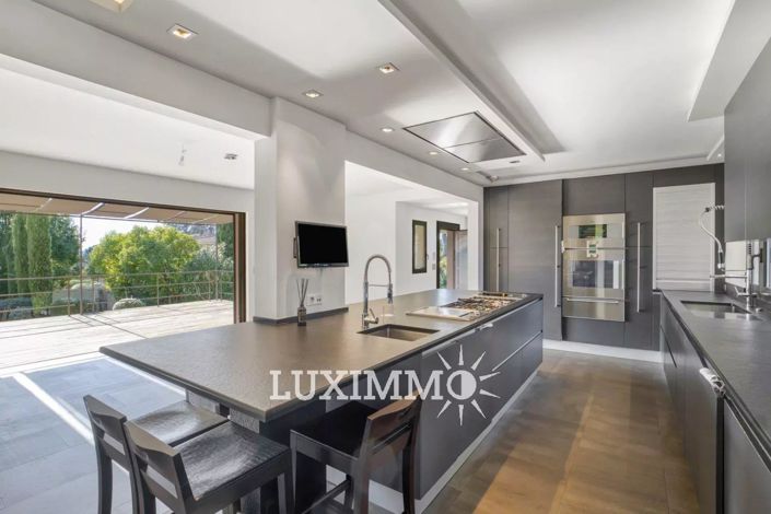 Image No.4-4 Bed House for sale