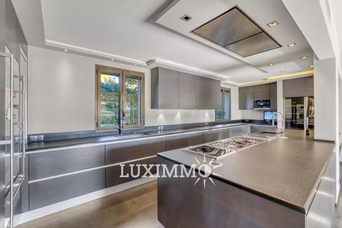 Image No.5-4 Bed House for sale