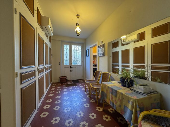 Image No.16-4 Bed House for sale