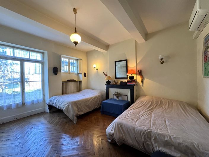 Image No.17-4 Bed House for sale