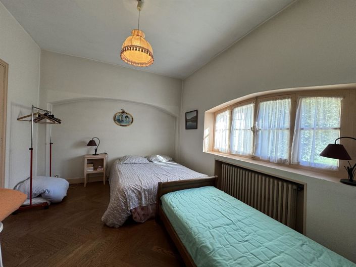 Image No.18-4 Bed House for sale