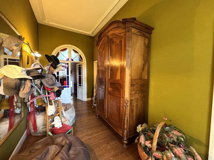 Image No.4-4 Bed House for sale