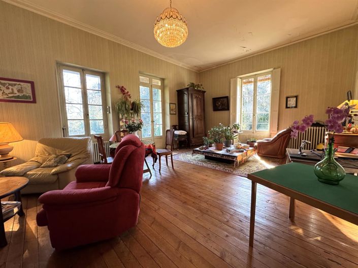 Image No.5-4 Bed House for sale