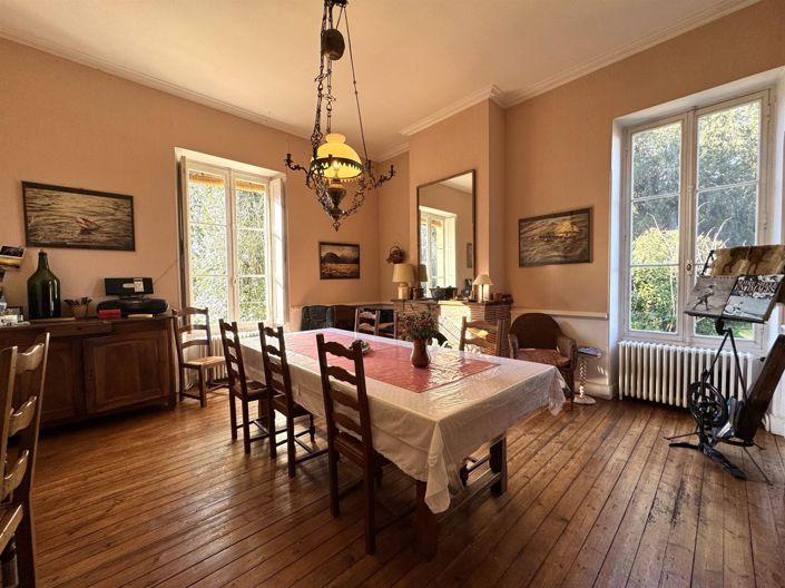 Image No.8-4 Bed House for sale