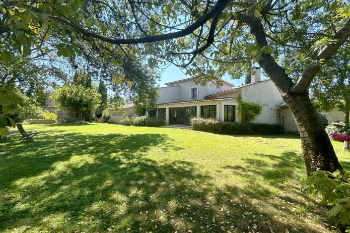 Image No.5-5 Bed House for sale