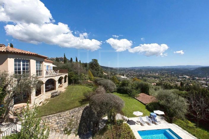 Image No.1-5 Bed House for sale