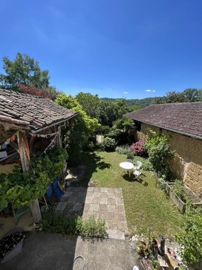 Image No.1-4 Bed House for sale
