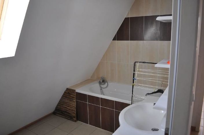 Image No.8-3 Bed House for sale