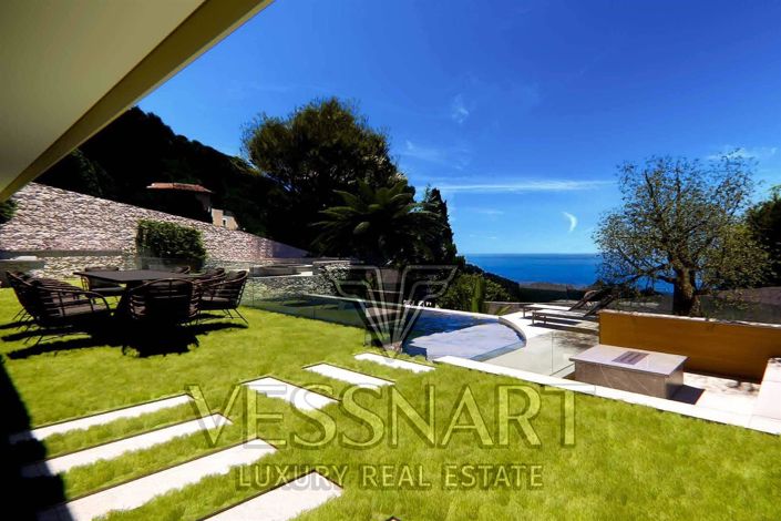 Image No.5-6 Bed House for sale