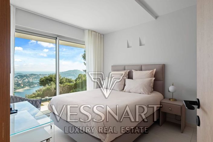 Image No.11-5 Bed House for sale