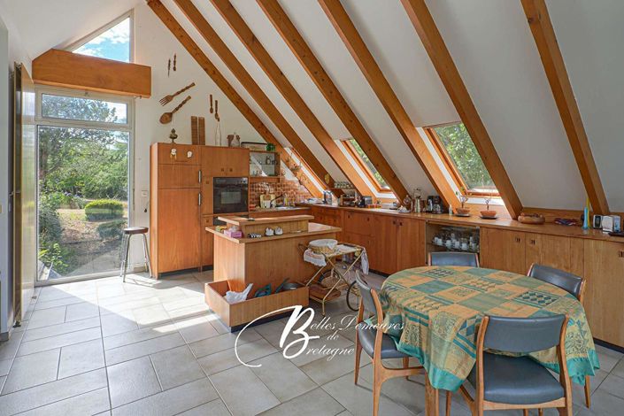 Image No.8-3 Bed House for sale