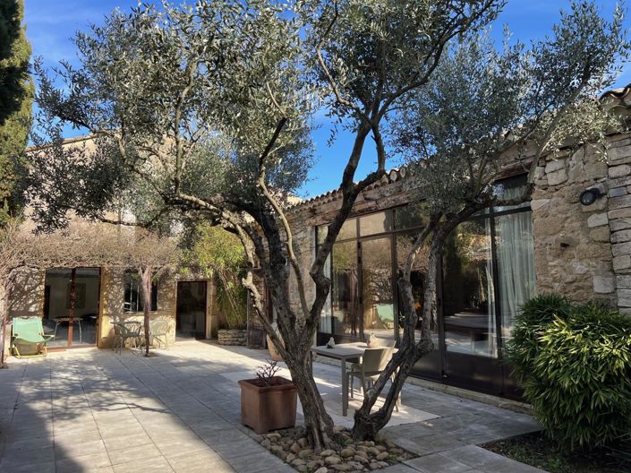 Image No.1-6 Bed House for sale