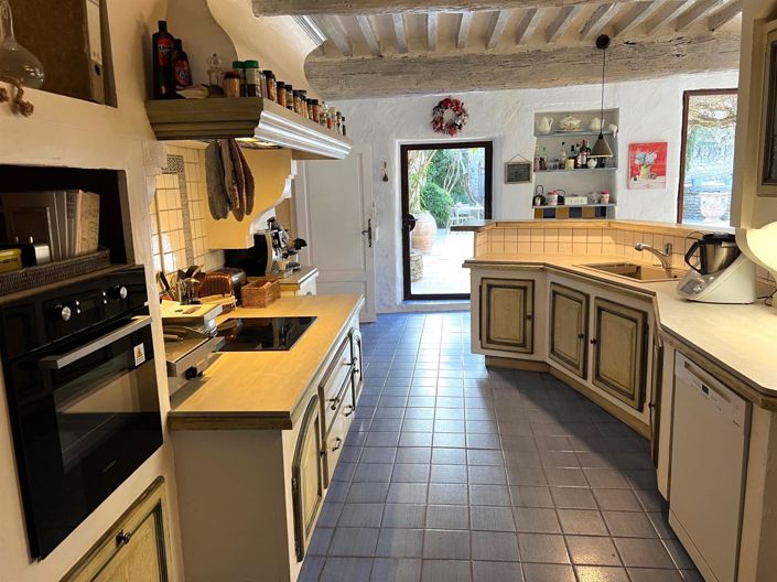 Image No.12-6 Bed House for sale