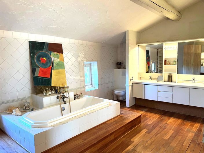 Image No.14-6 Bed House for sale